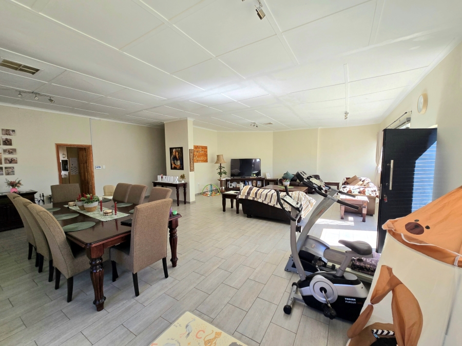 3 Bedroom Property for Sale in Douglas Northern Cape